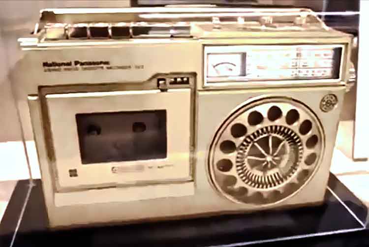Le célèbre radiocassette de Panasonic (années 80)