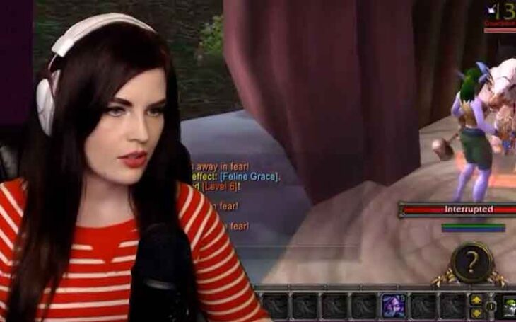 gamer femme jouant a wow