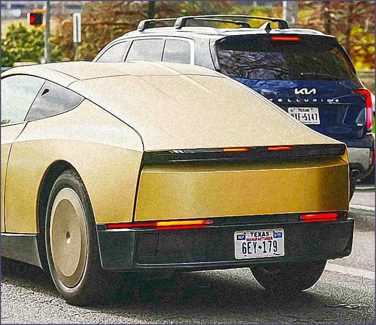 tesla cybercab sur la route